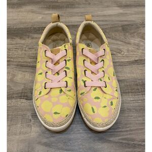 Spenco Women's Malibu Lace Sneaker in Bokeh Blush Size 9.5